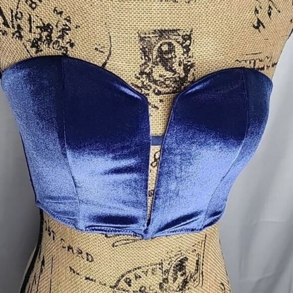 Victoria's Secret Navy Blue Velvet Velour Strapless Bra Lace Back size Small - Picture 2 of 8